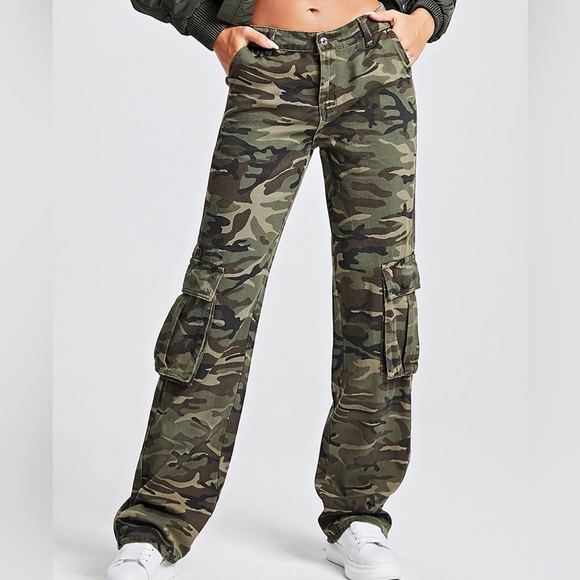 Camo print cargo pants - Picture 1 of 4